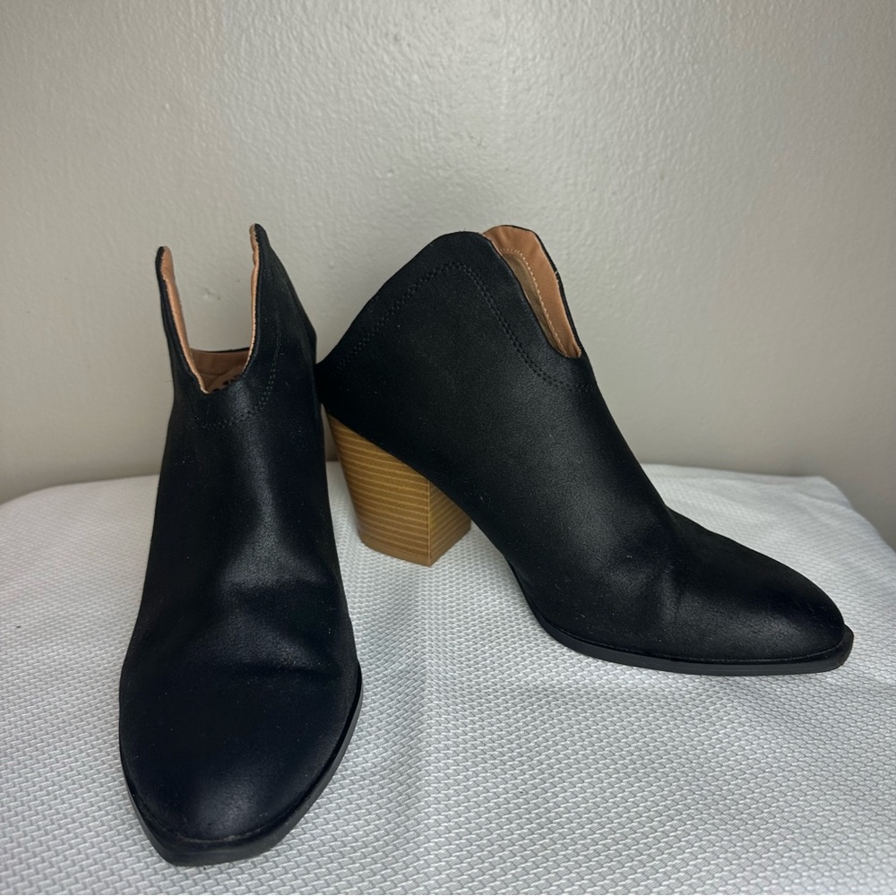 Qupid Black Feaux Leather Bootie